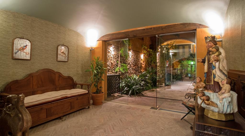 Apartaments Suites Sant Jordi Montbrio del Camp Bagian luar foto