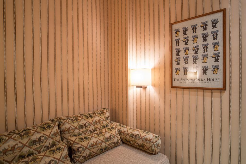 Apartaments Suites Sant Jordi Montbrio del Camp Bagian luar foto